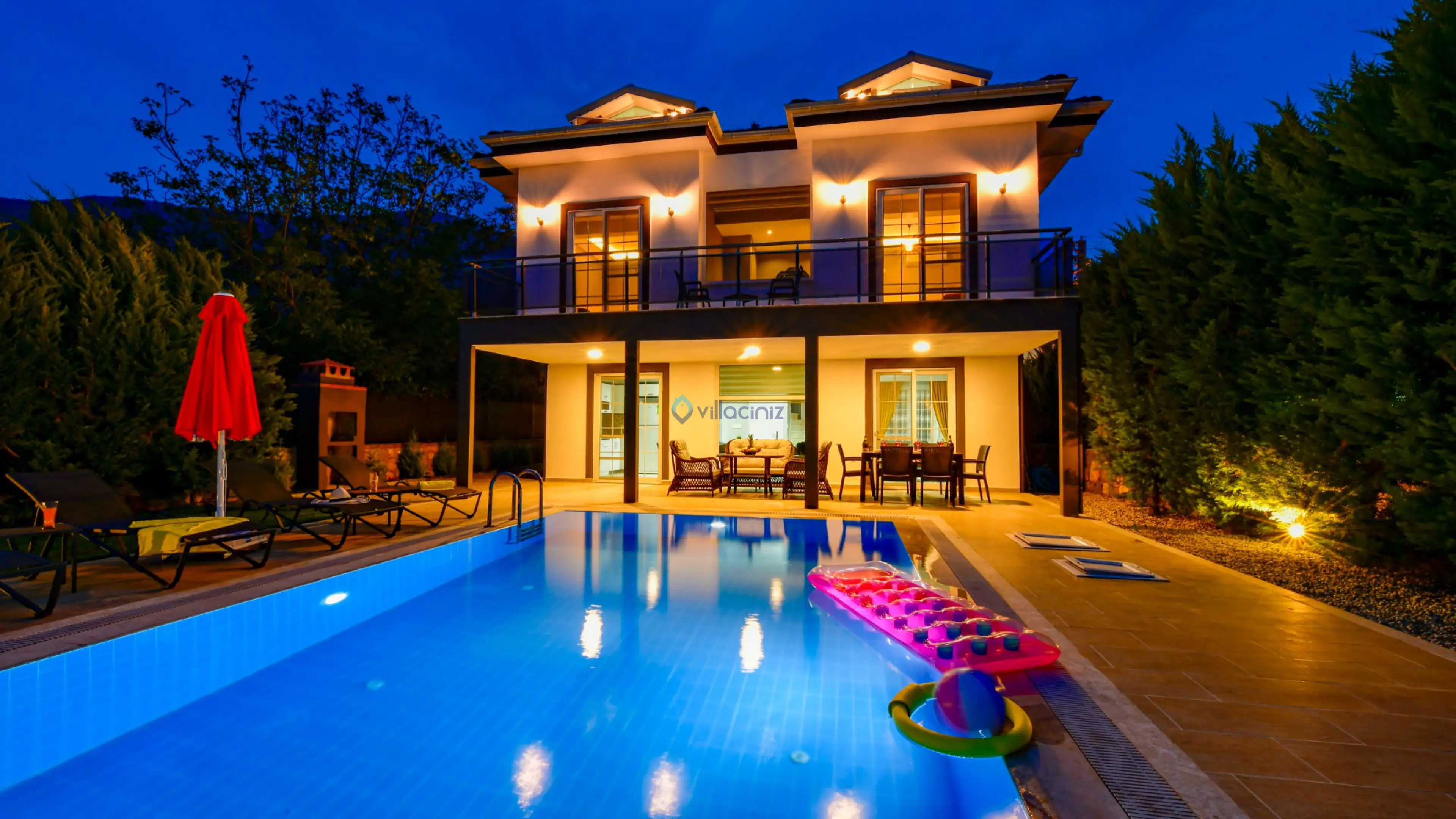 Villa Blue Duo