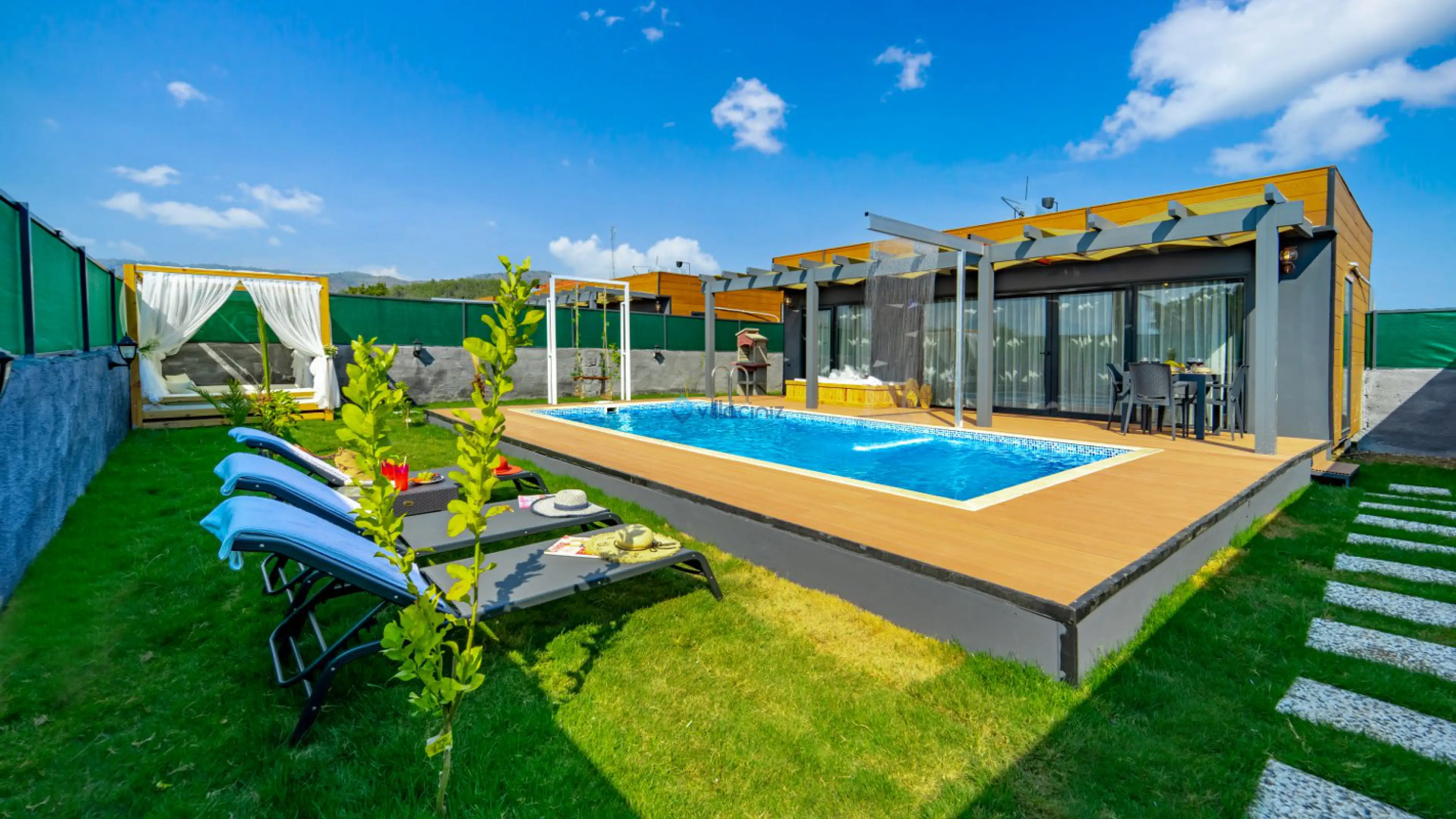 Villa Honey 4