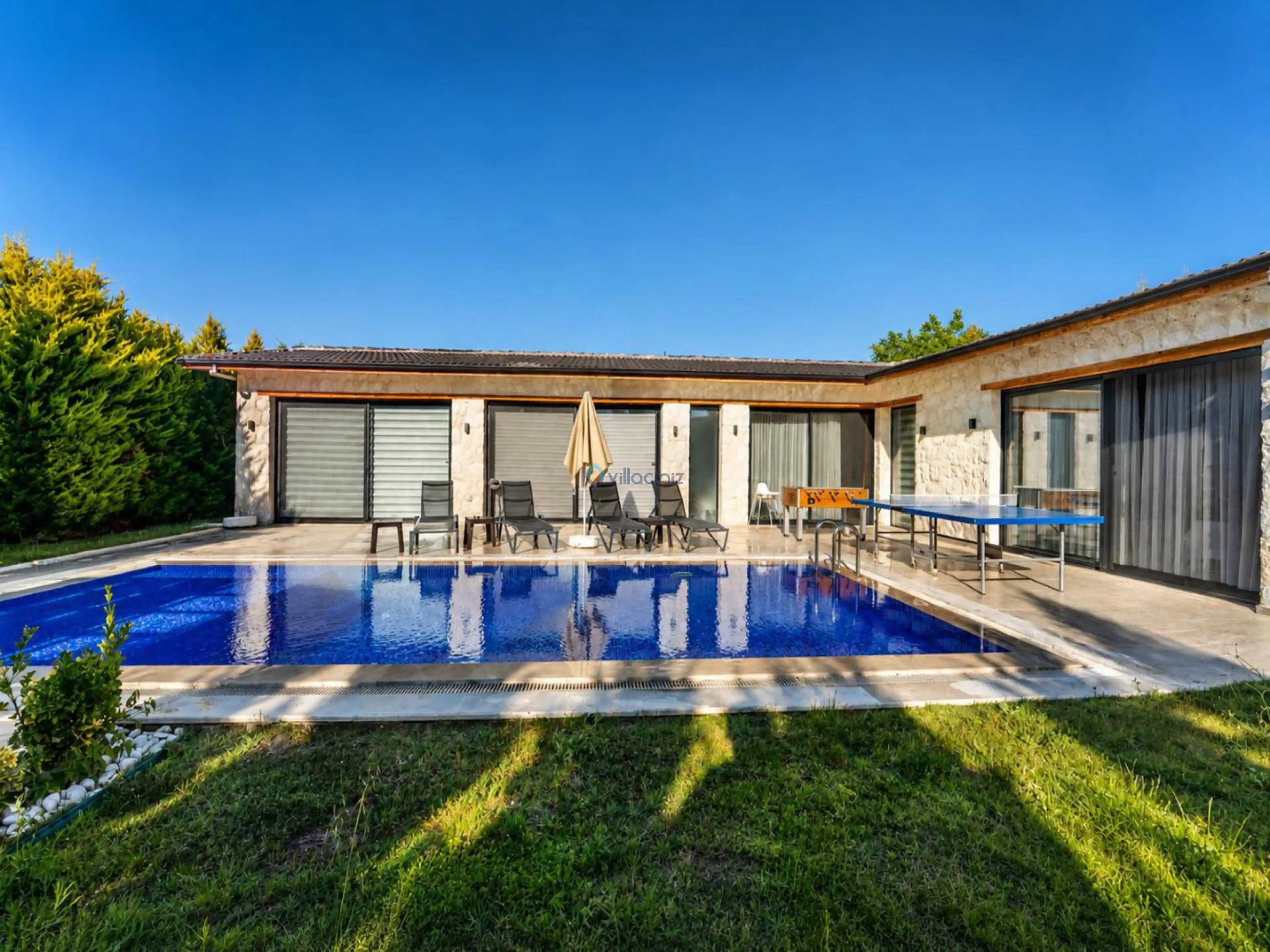 Villa Paris Homes