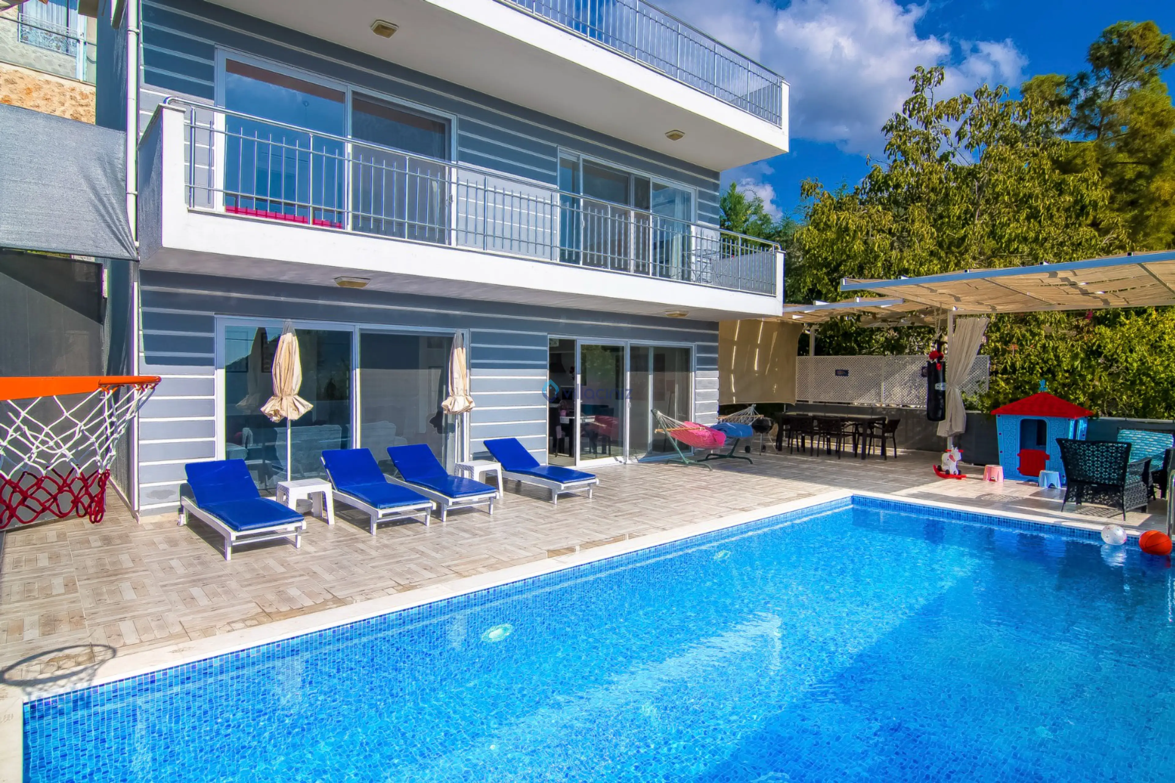 Villa Perya