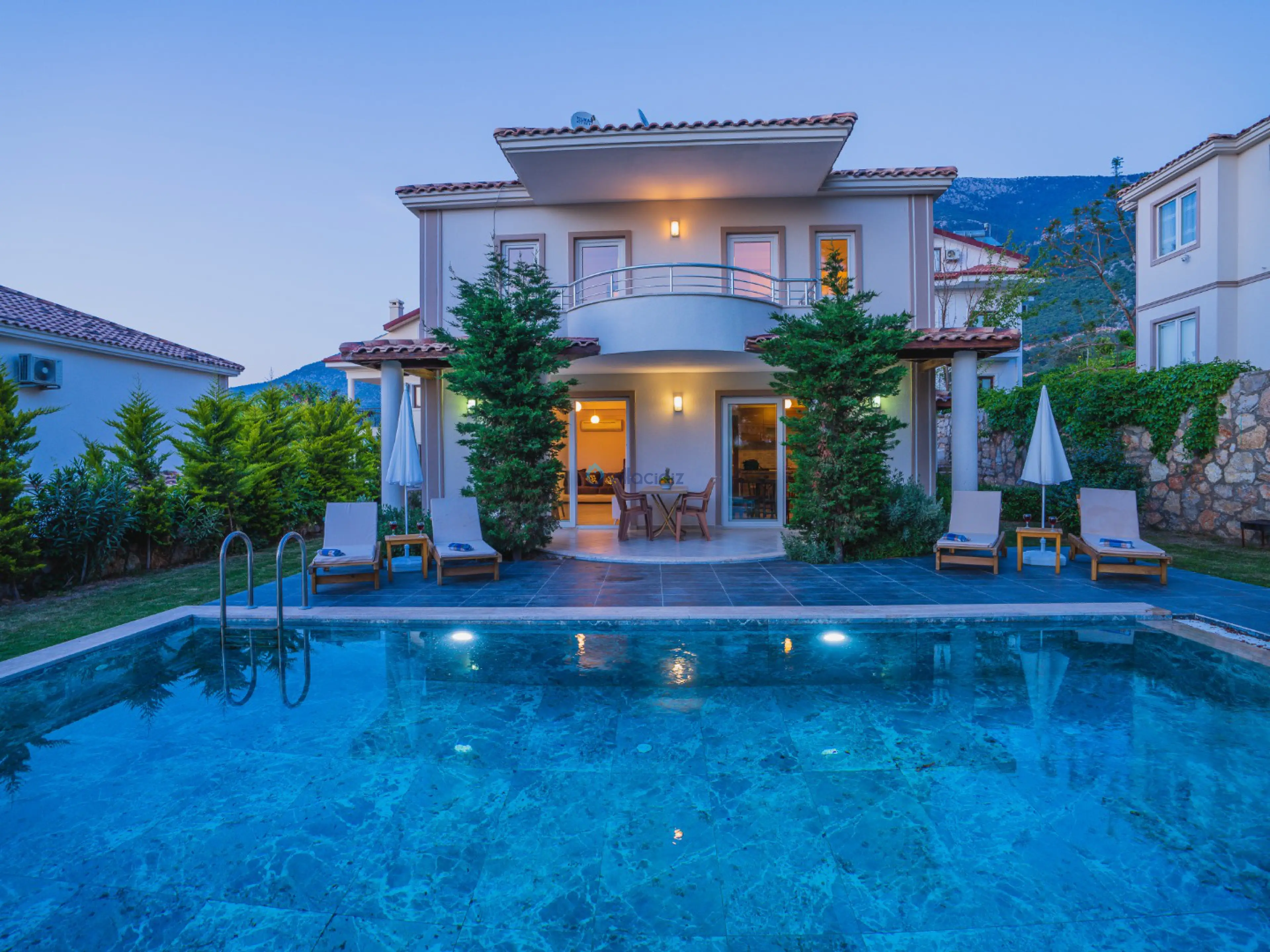 Villa Royal Duo