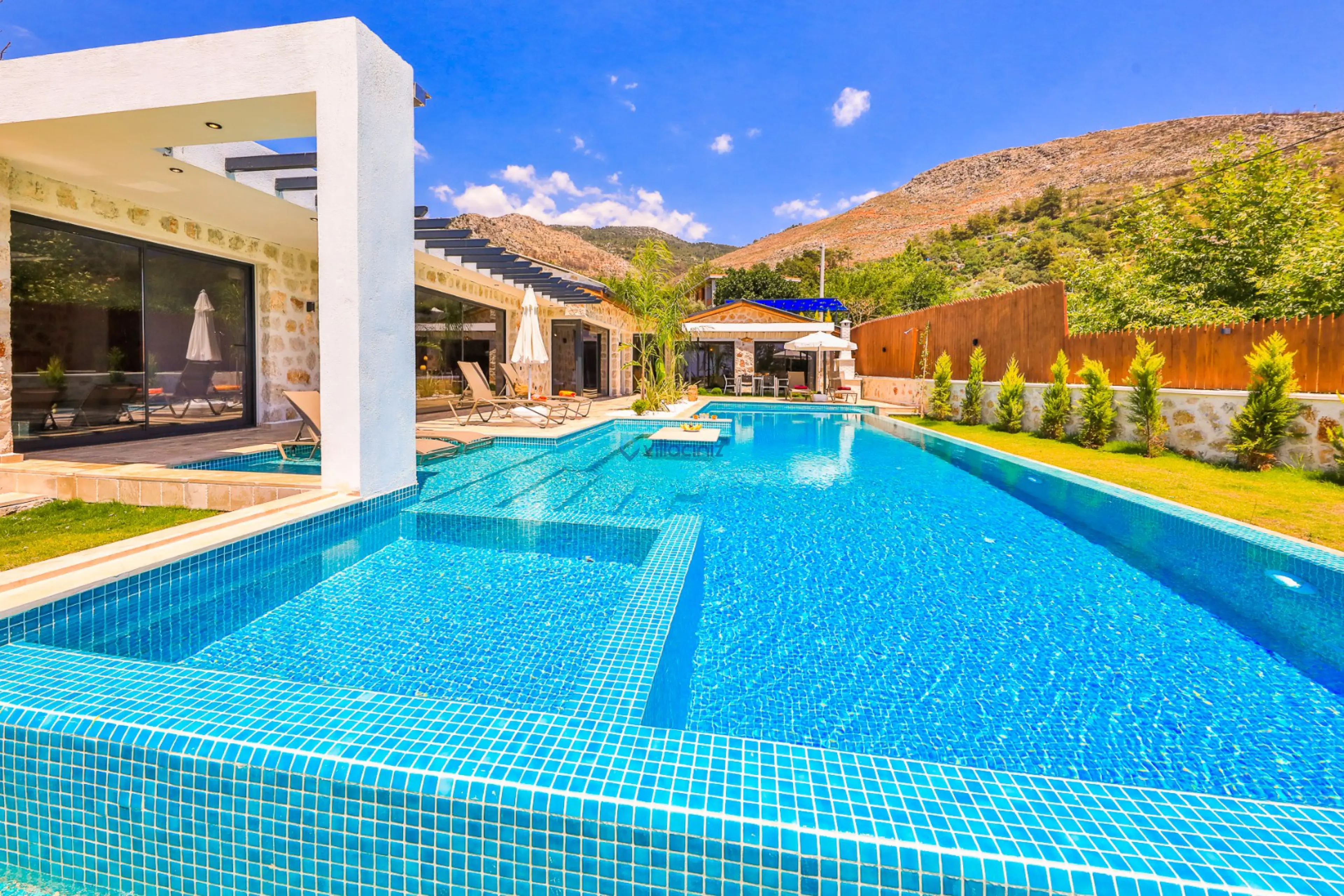 Villa Chakra Duo