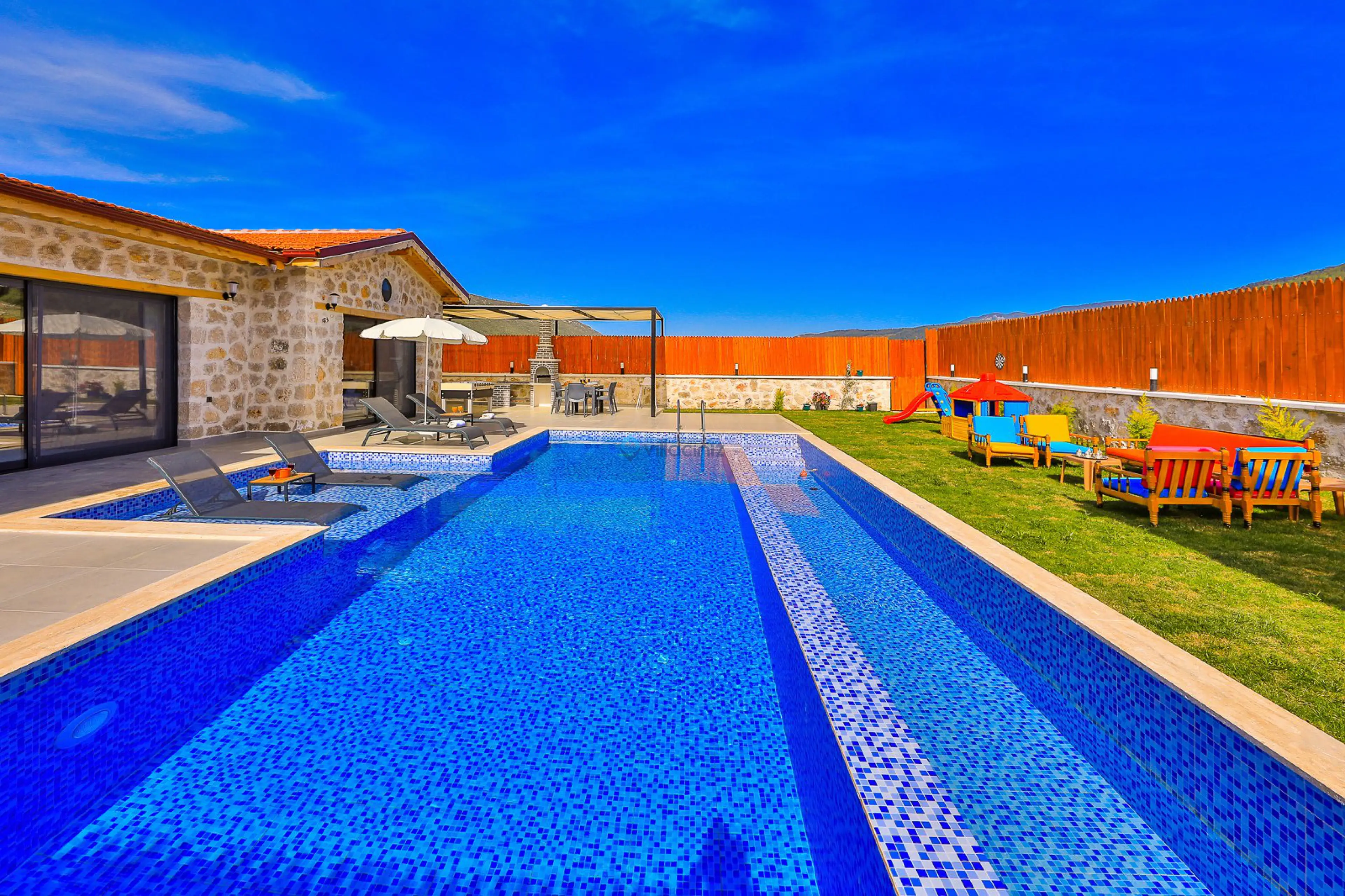 Villa Mebika