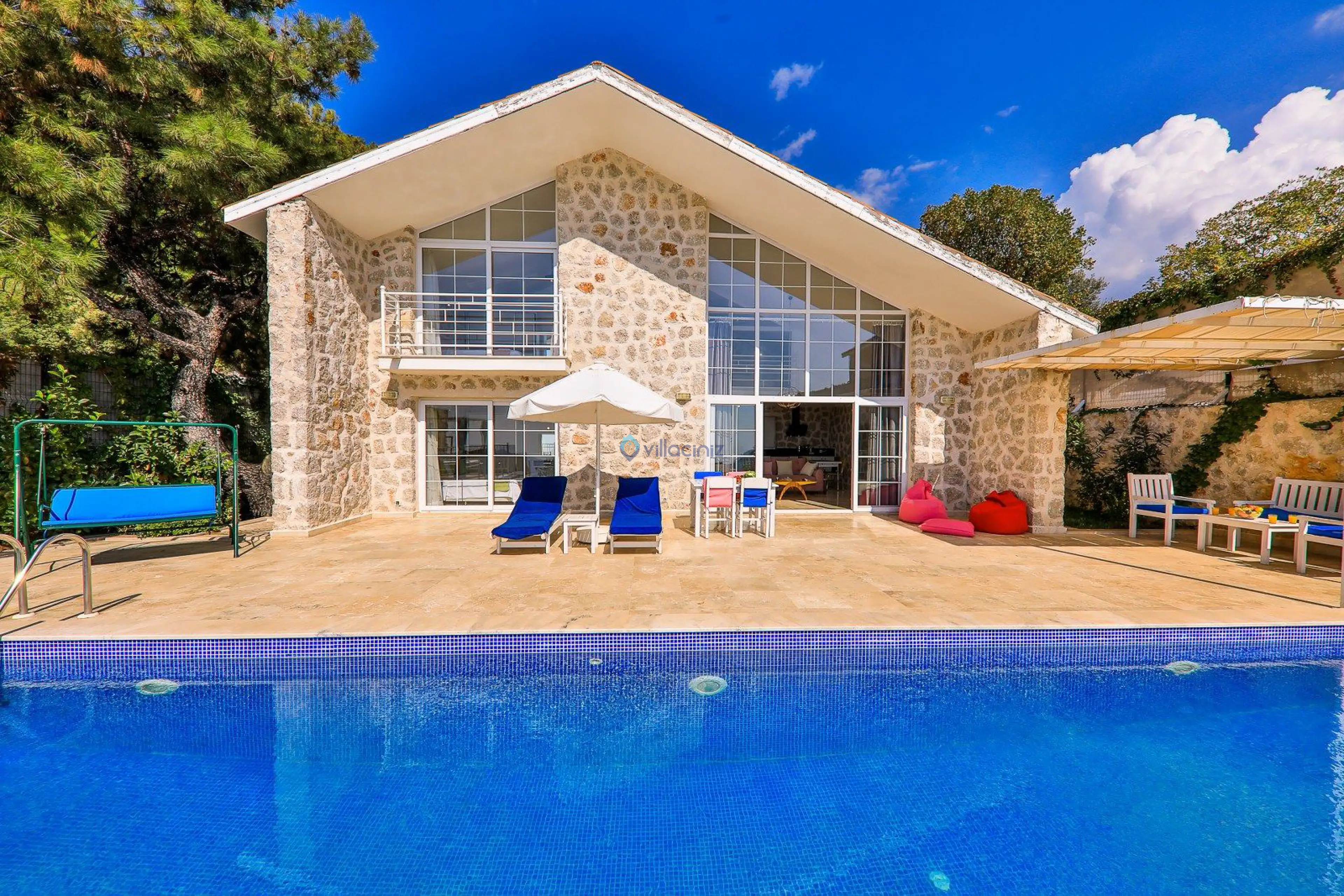 Villa Hira 2