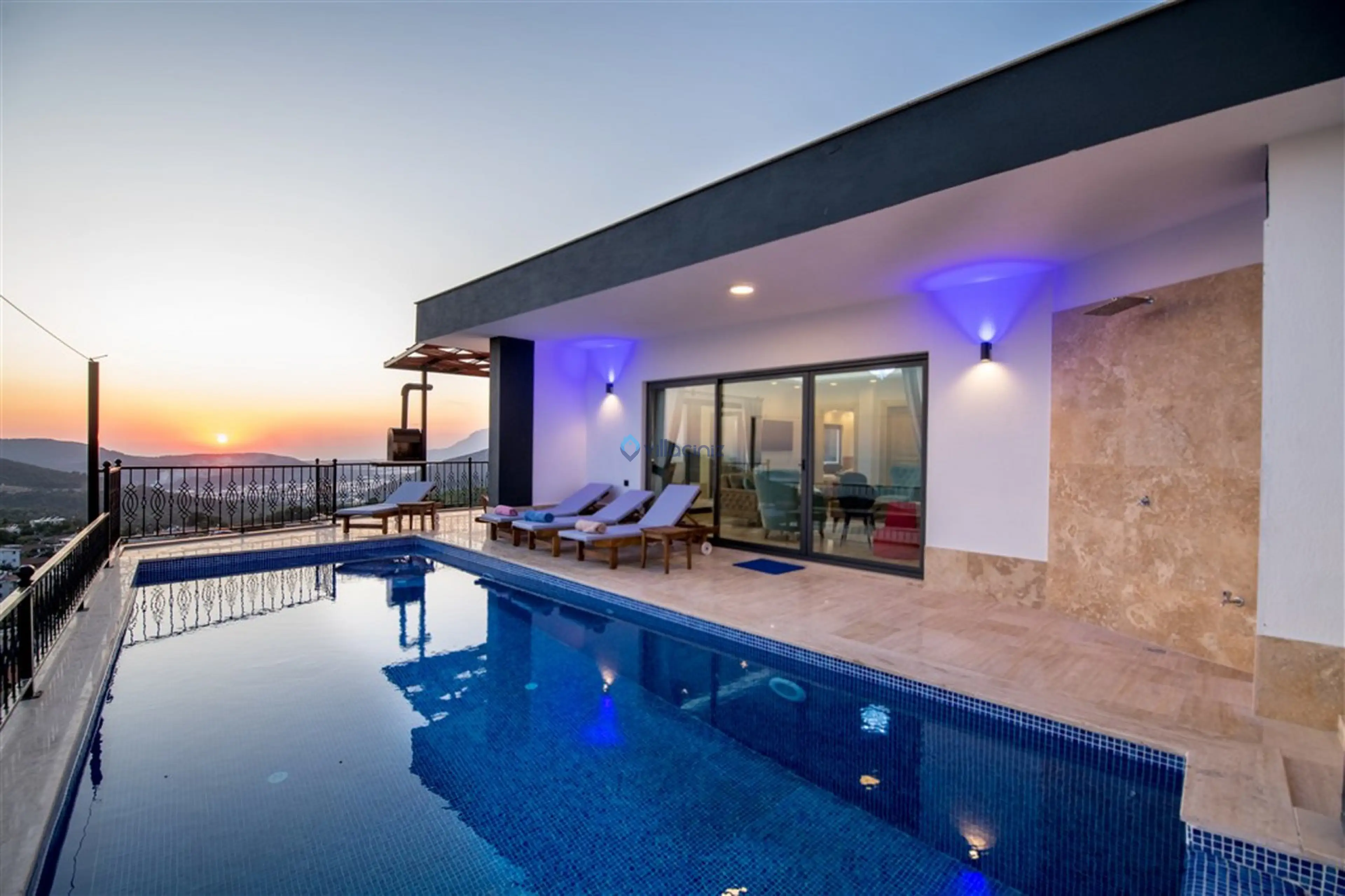 Villa Therapy
