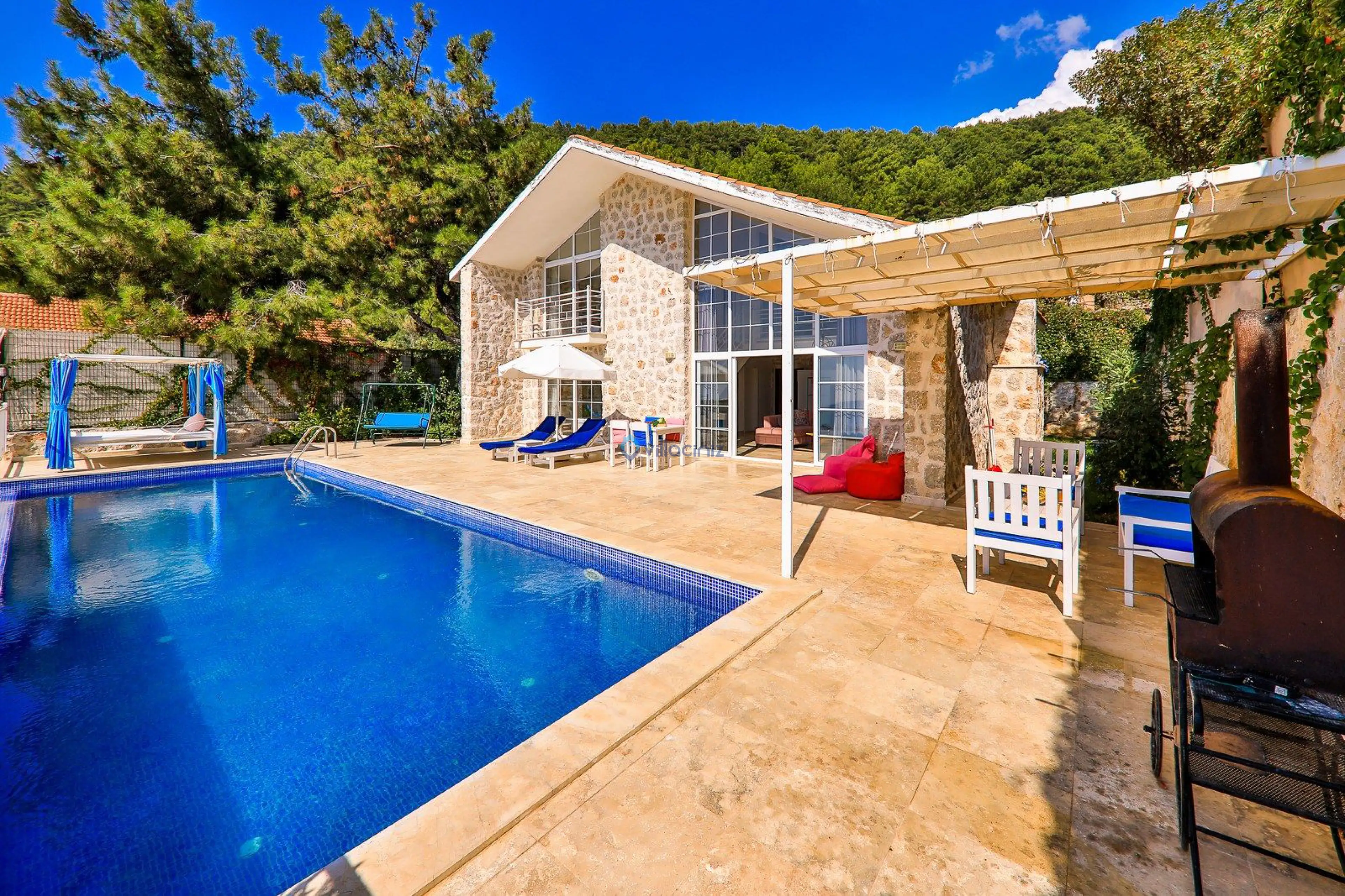 Villa Hira 2