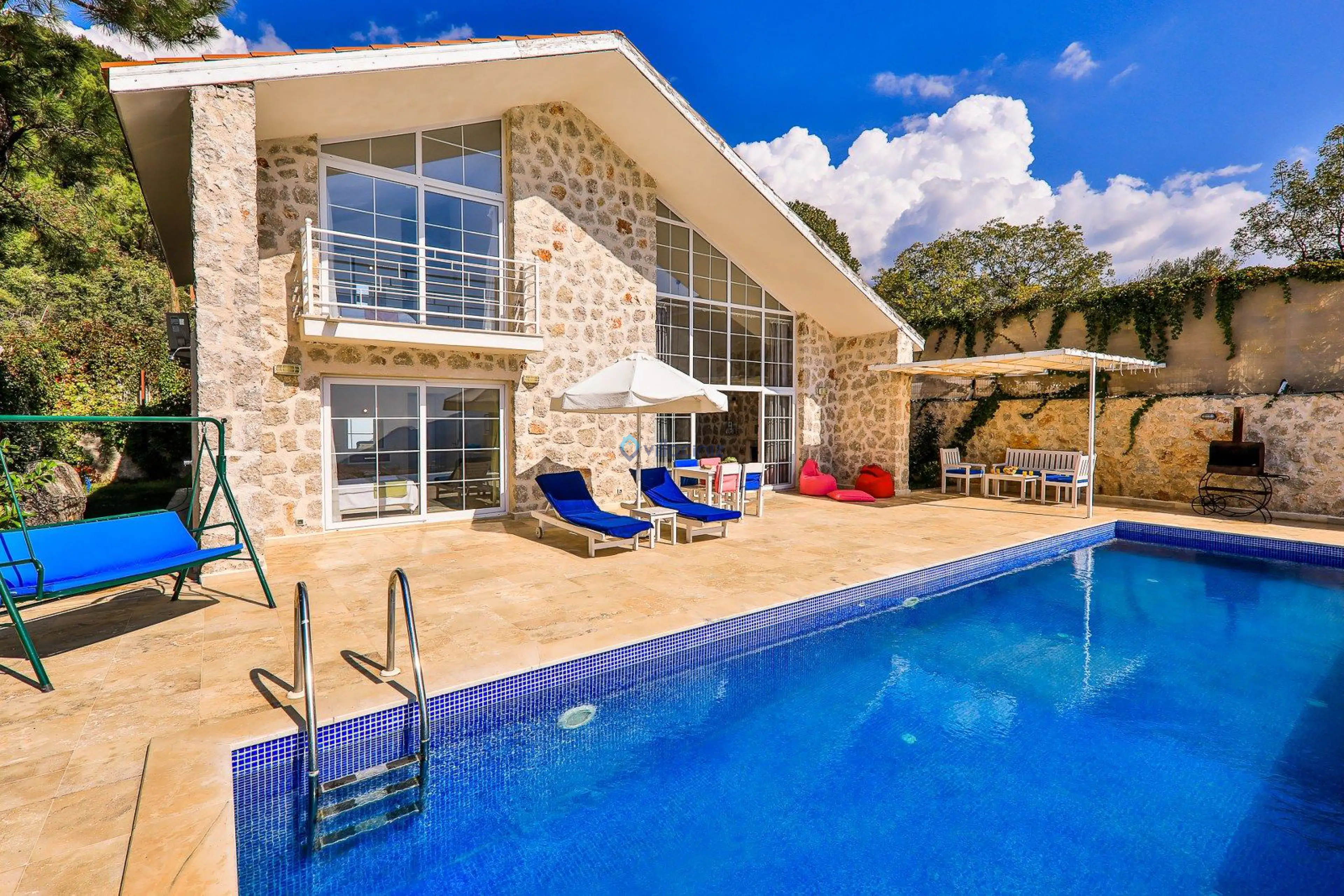Villa Hira 2