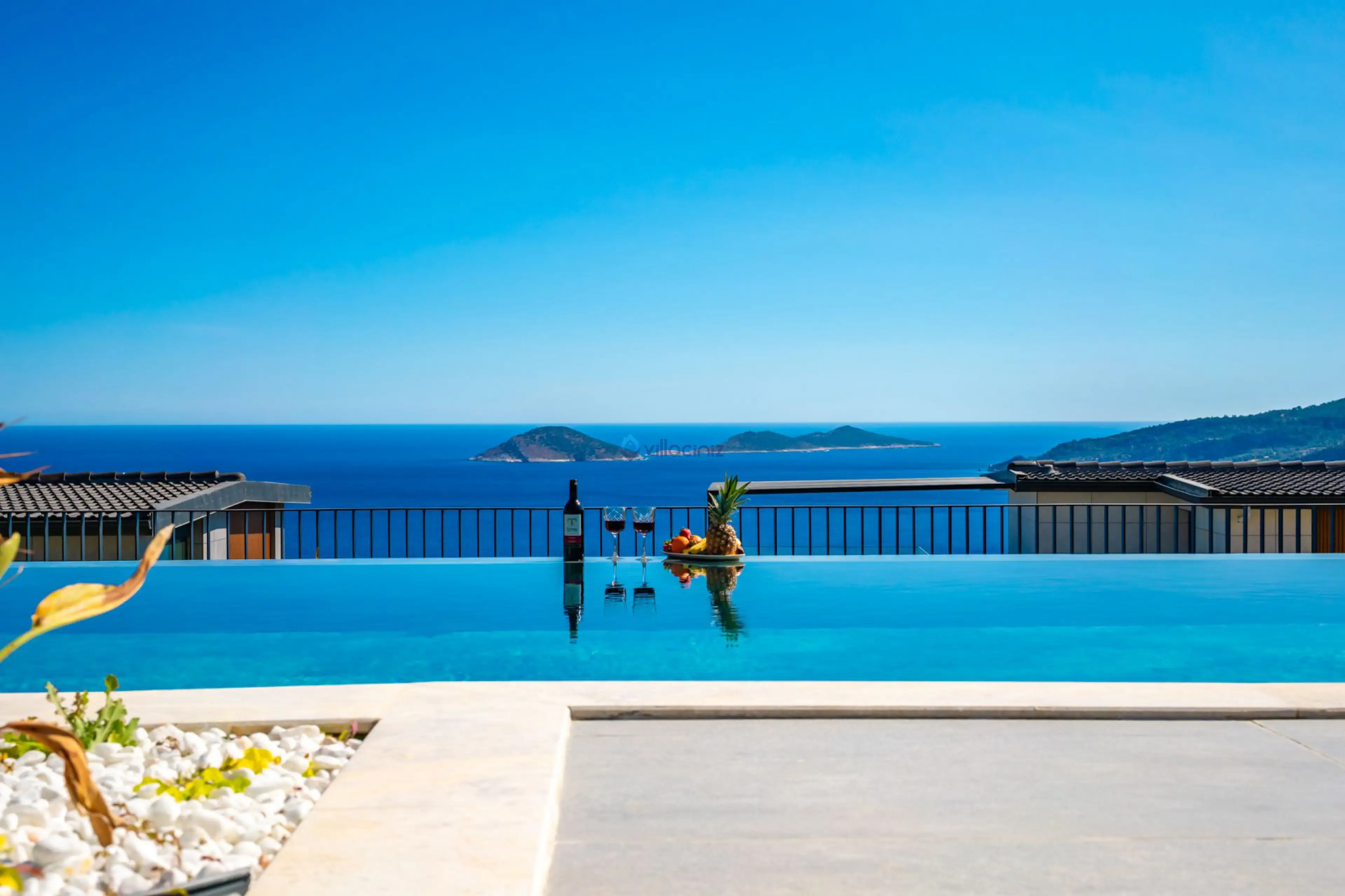 Villa Aura F