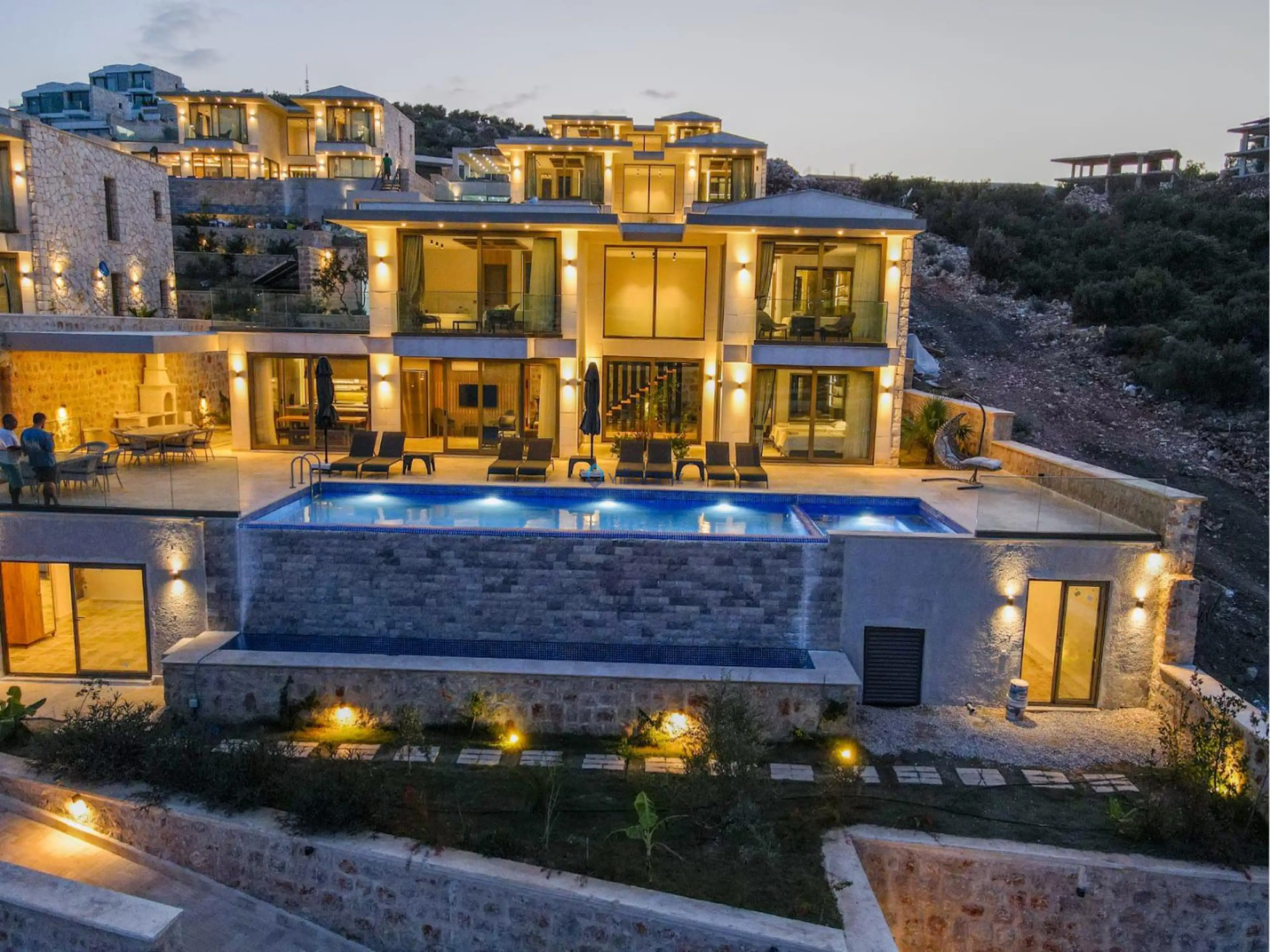 Villa Banu Luxury