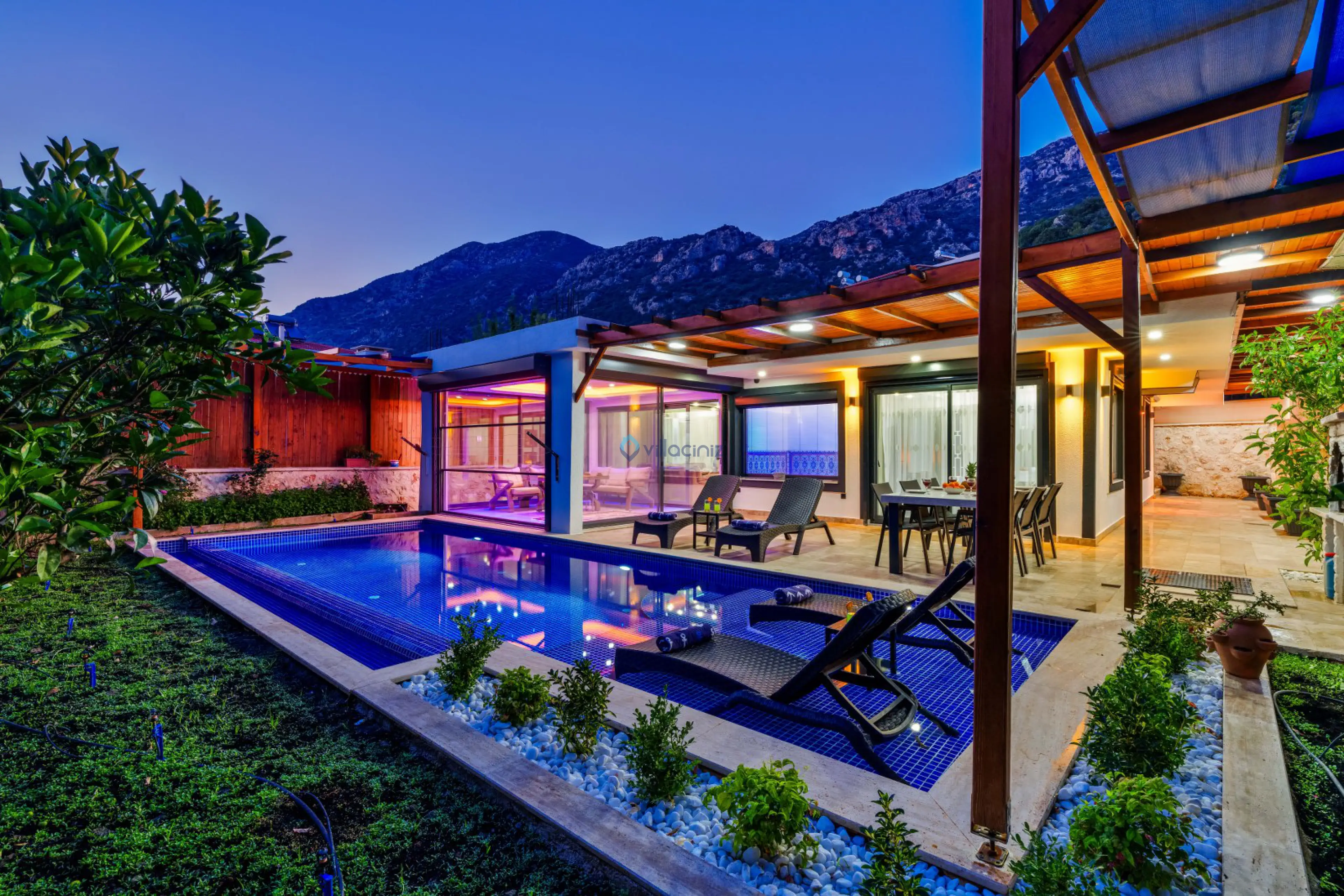 Villa Elvin Duo
