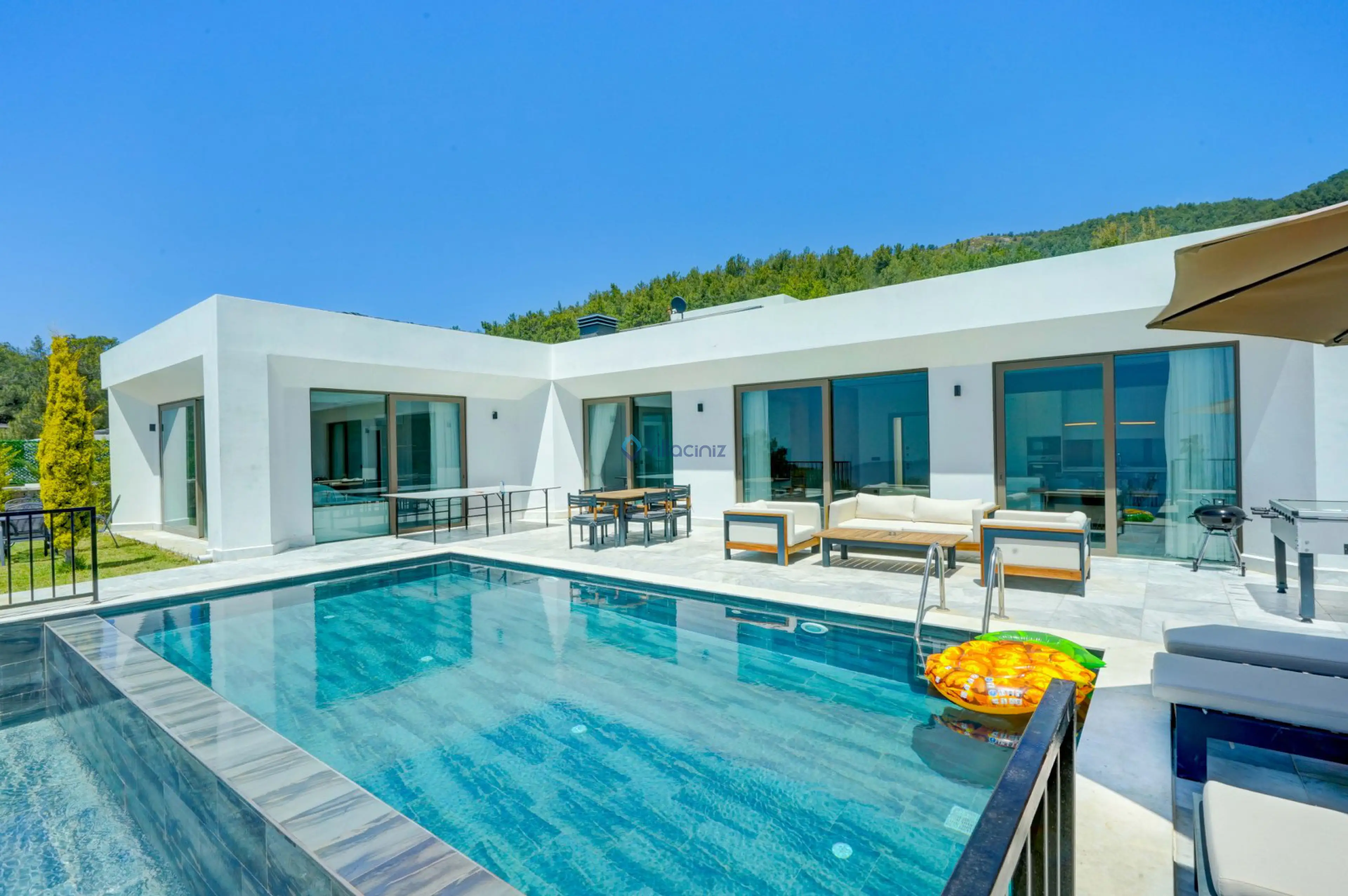 Villa Mercury Planet