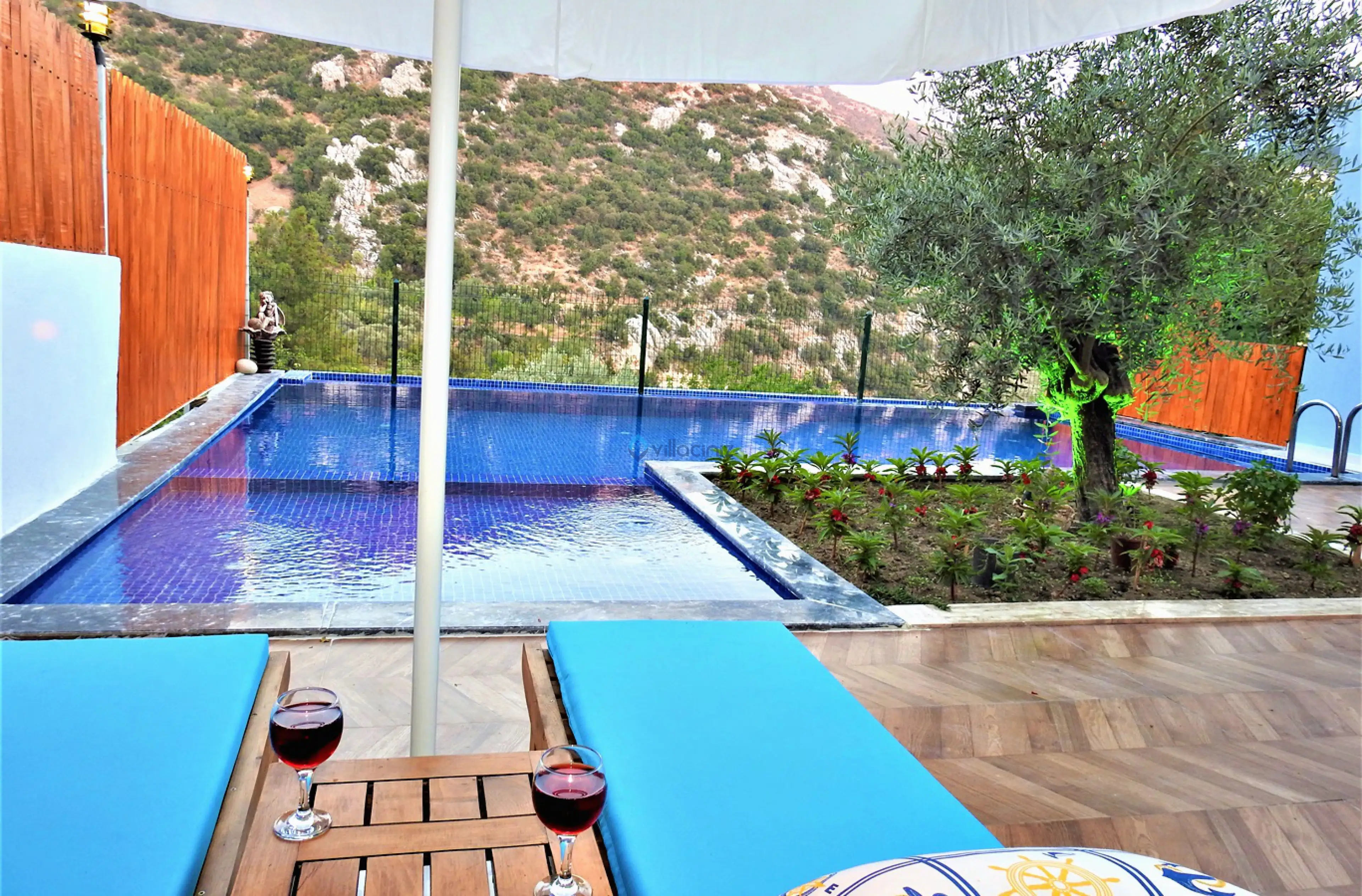 Villa Rayna