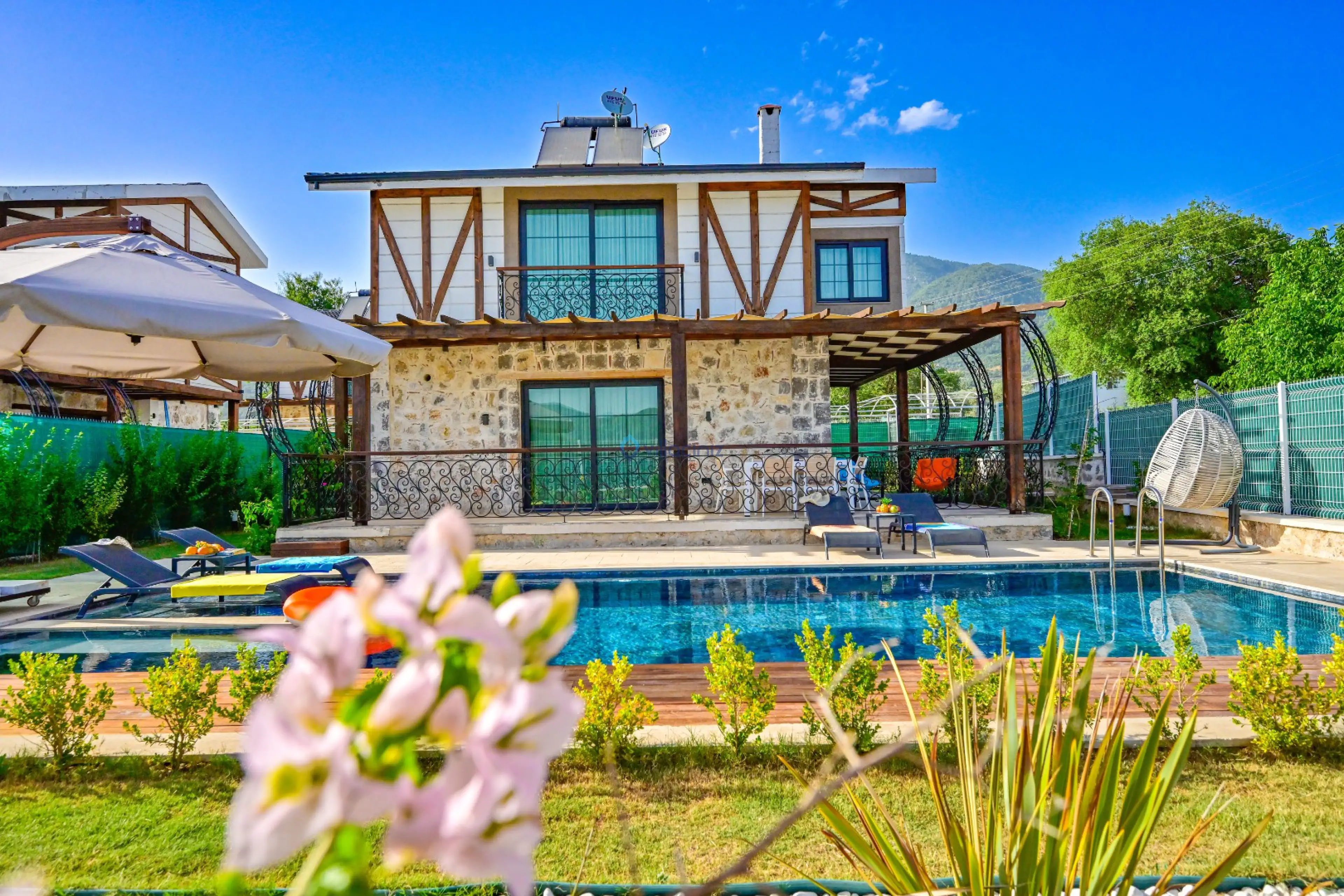 Villa Four April