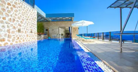 Villa White Smith Lüks Kapalı Havuzlu Jakuzili Villa