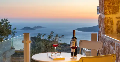 Villa La Mer Deluxe Kapalı Isıtmalı Havuzlu Balayı Villası