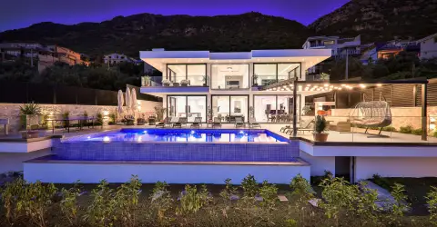 Villa Fatma Kalkan Jakuzili Deniz Manzaralı Villa