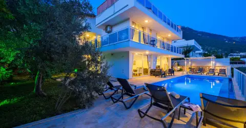 Villa Lumiere 3 Lüks Deniz Manzaralı Villa