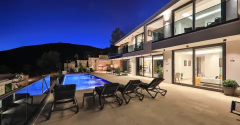 Villa Nymphe Kalkan Deniz Manzaralı Lüks Villa