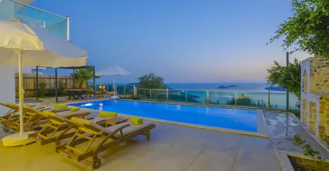 Villa Sunshine Antalya Deniz Manzarali Kiralik Villa