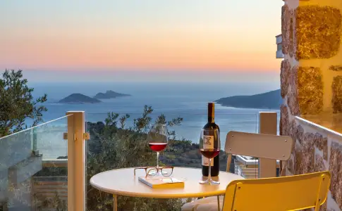Villa La Mer Deluxe Kapalı Isıtmalı Havuzlu Balayı Villası