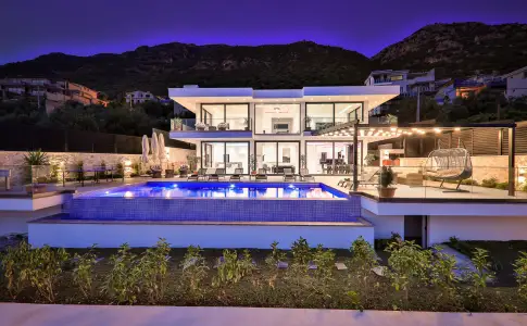Villa Fatma Kalkan Jakuzili Deniz Manzaralı Villa