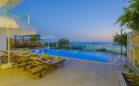 Villa Sunshine Antalya Deniz Manzarali Kiralik Villa