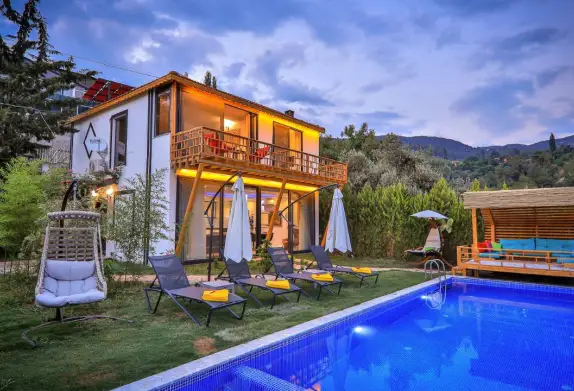 Alaçatı Gezilecek Yerler ve Mekanlar