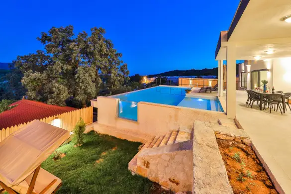 Villa Lares & Kaş/ Merkez Kiralık Villa