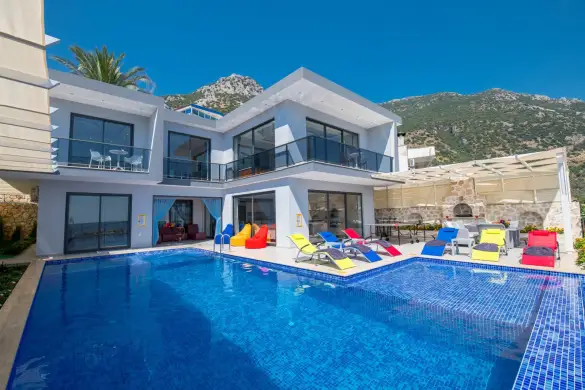 Villa Egem Deniz Manzaralı Lüks Jakuzili Villa