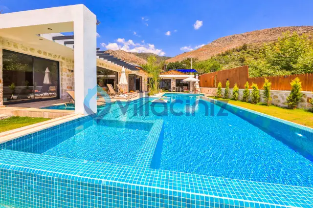 Villa Chakra Duo