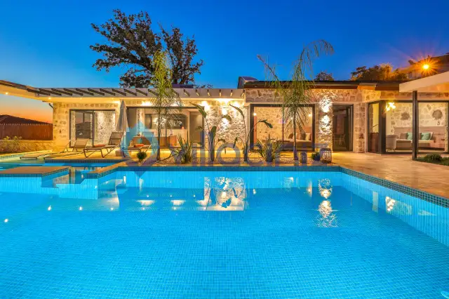 Villa Chakra Duo