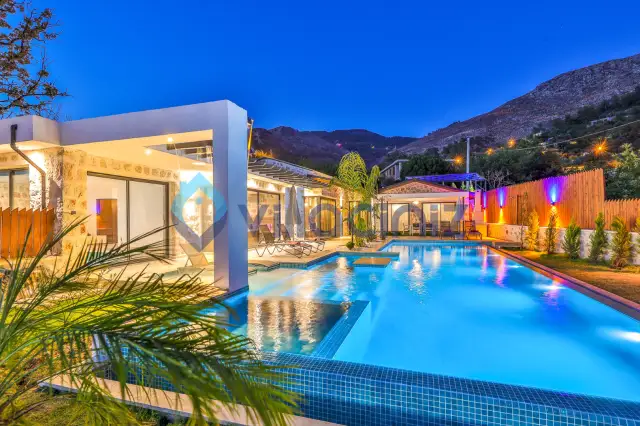 Villa Chakra Duo
