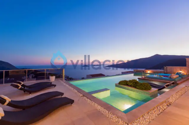 Villa Bluewings
