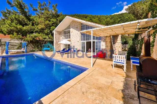 Villa Hira 2