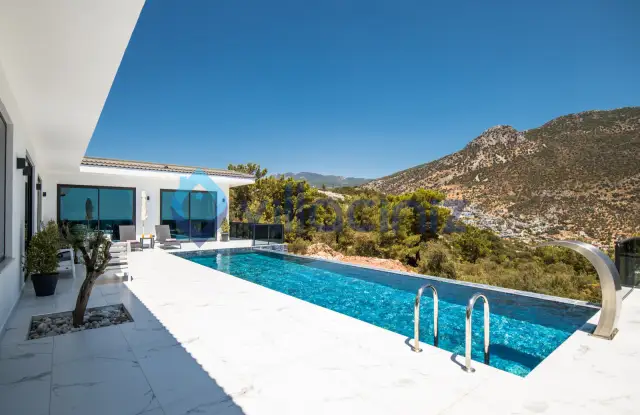 Villa Miraya