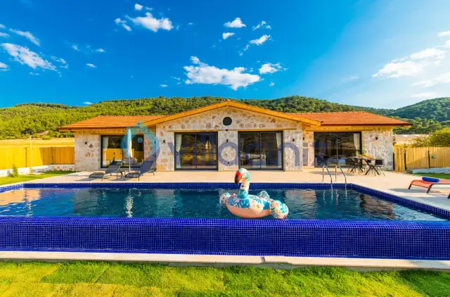 Villa Anetos
