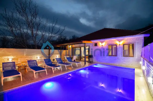 Villa Cevizdibi