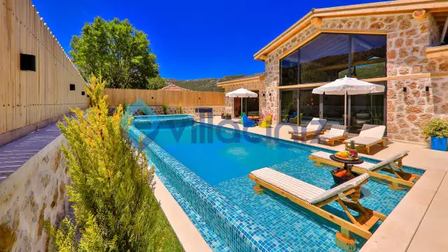 Villa Happiness