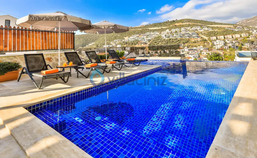 resim3_e794a8_villa-umut-kalkan-luks-villaciniz-9_987.jpg