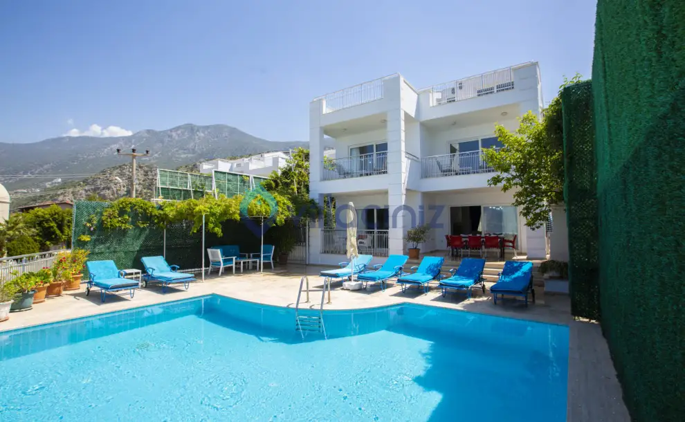 villa-baysal-3-kalkan-deniz-manzarali-kiralik-villa-2_45.jpg